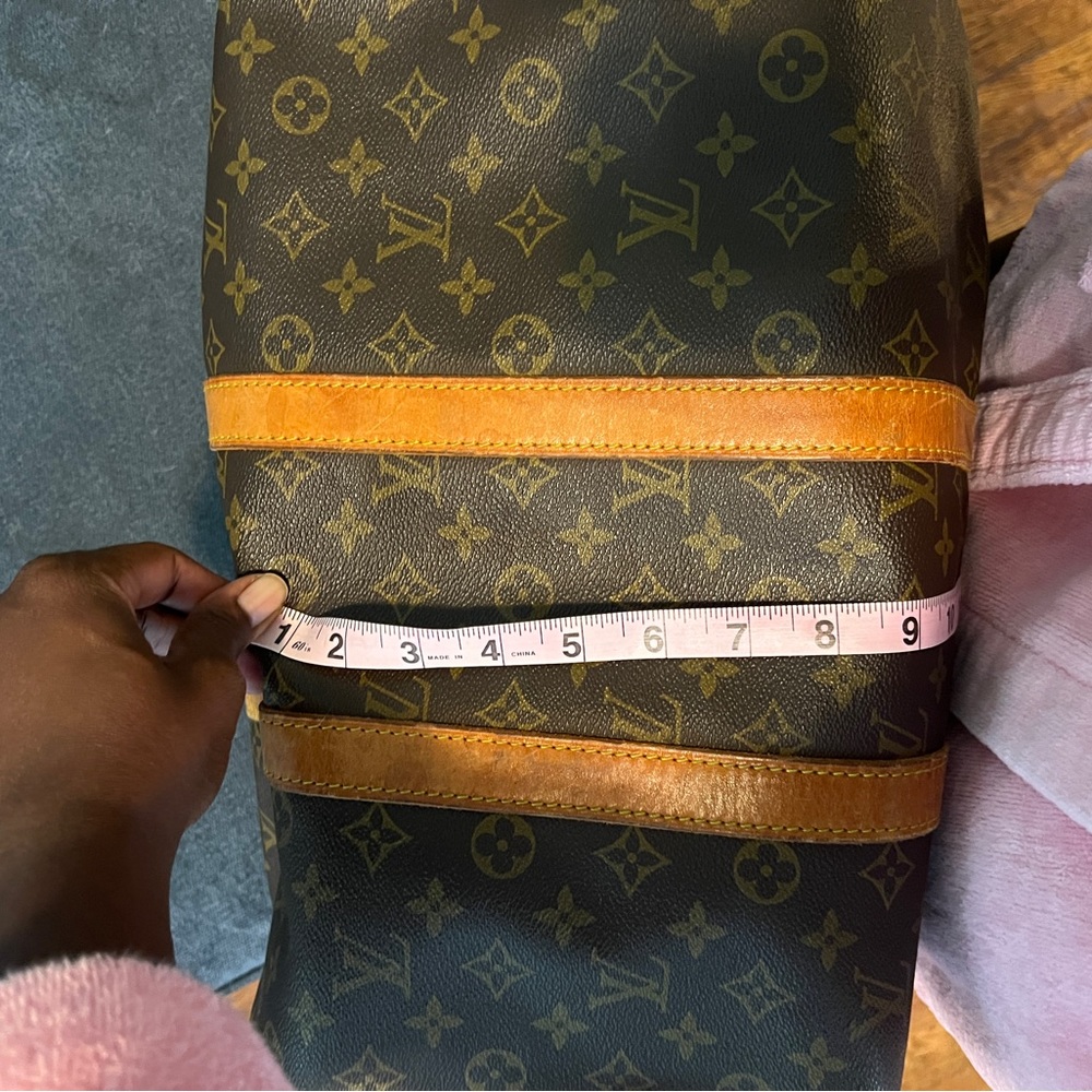 Louis Vuitton Duffle - Picture 10 of 12